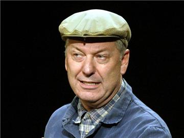 Der Kabarettist Gerd Dudenhöffer wird geehrt. Foto: Uli Deck