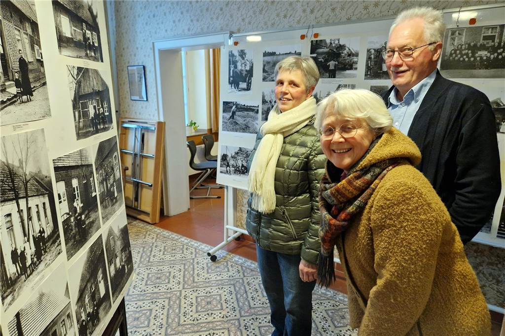 Der Kälte trotzend versammelten sich am Sonntag (12. Januar) viele Heeker auf dem Eppingschen Hof, um dort den Schlöffkenmarkt zu besuchen. Im Anschluss wartete ein gemütliches Beisammensein bei Kaffee und Kuchen.