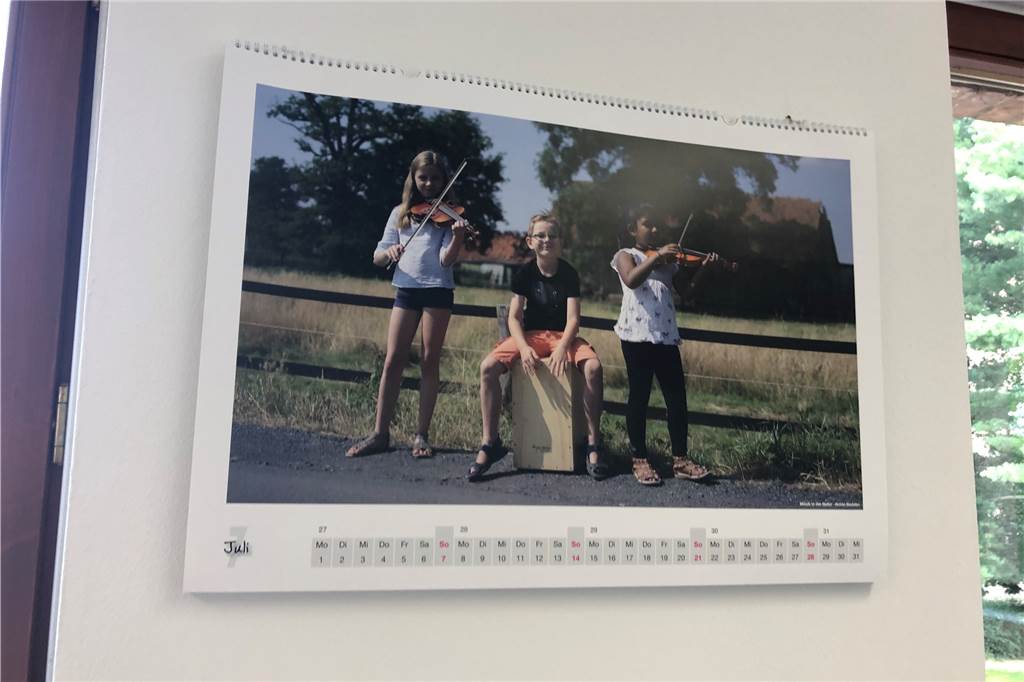 Neuer Fokus-Chef Benedikt Sträter: „Angebote für ein lebenswertes Selm“ Der Kalender mit Musikschülern aus Selm hängt in Benedikt Sträters Büro. Auch die Musikschule liegt in seinem Verantwortungsbereich als neuer Fokus-Chef.