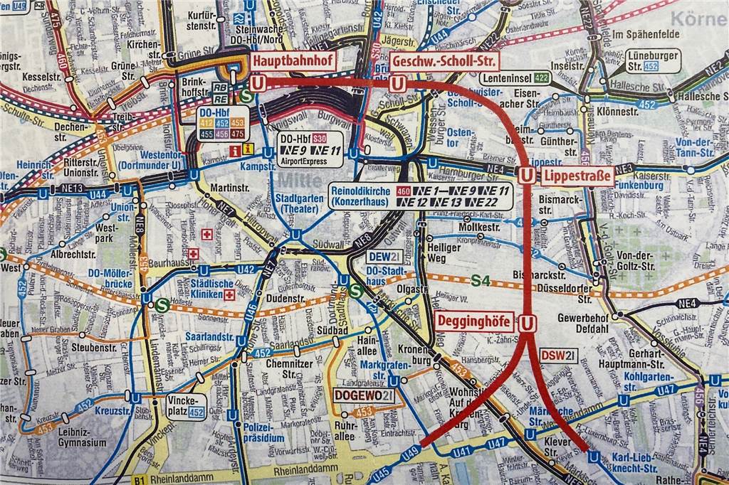 Neuer Stadtbahn-Tunnel in der Innenstadt - das sind die Pläne von DSW21 Der Kartenausschnitt zeigt - rot markiert - den ungefähren Verlauf des möglichen Stadtbahn-Tunnels unter der östlichen Innenstadt.