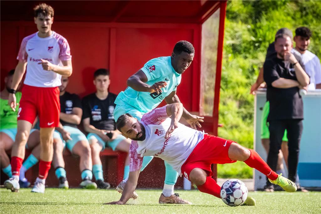 Der Kirchhörder SC und der SC Osmanlispor lieferten sich ein umkämpftes Bezirksliga-Duell.