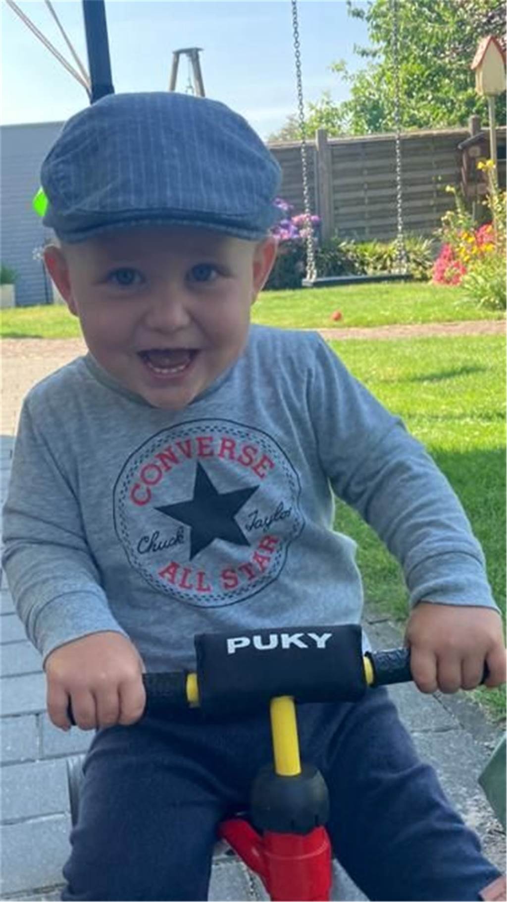 Titus (2) an Leukämie erkrankt: Jetzt typisieren lassen und helfen Der kleine Titus braucht dringend einen passenden Stammzellenspender, um seinen Blutkrebs besiegen zu können.