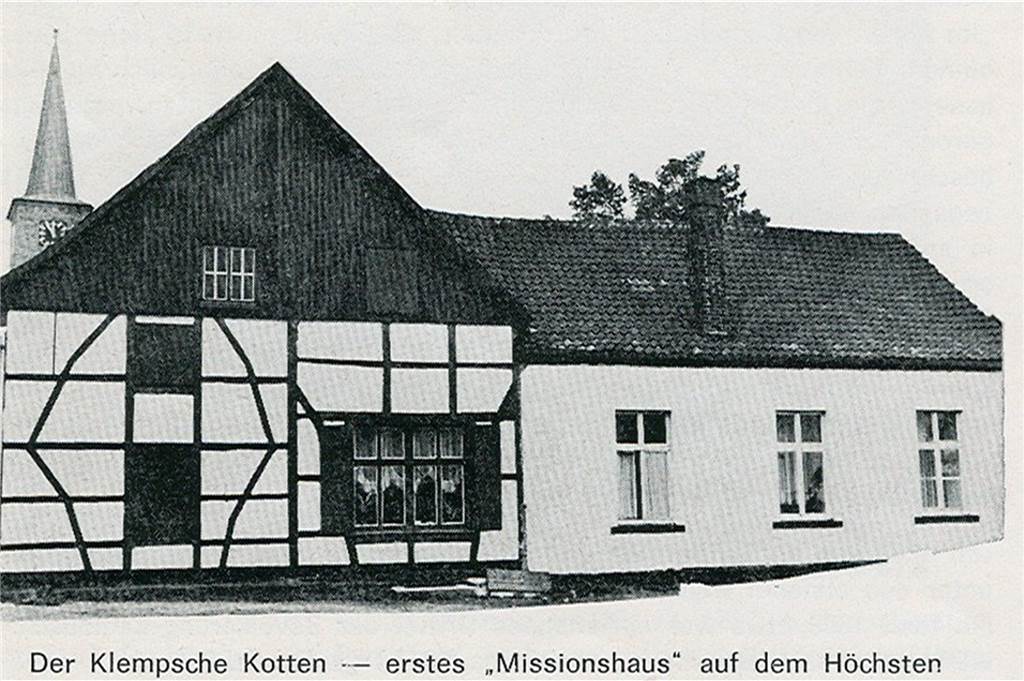 Höchsten: Das teure Einkaufsparadies mit Natur-Anschluss Der „Klempsche Kotten“ war im 19. Jahrhundert die erste „Notkirche“ für den Ort Höchsten.