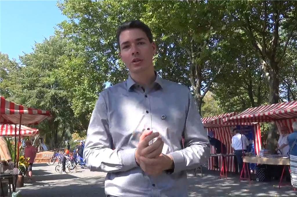 „Umwelt- und Mobilitätsmesse“ im Bürgerpark in Dorsten weist in die Zukunft (mit Video) Der Klimaschutzbeauftragte der Stadt Dorsten, Sebastian Cornelius, erläuterte das Konzept der Umwelt- und Mobilitätsmesse.