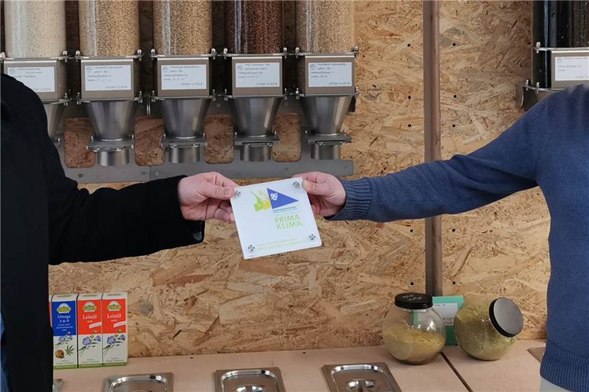 Das Greenwashing der Stadt Haltern geht in die nächste Runde Der Klimaschutzplakette sollte nächstes Jahr mehr Sinn verliehen werden, meint unsere Autorin.