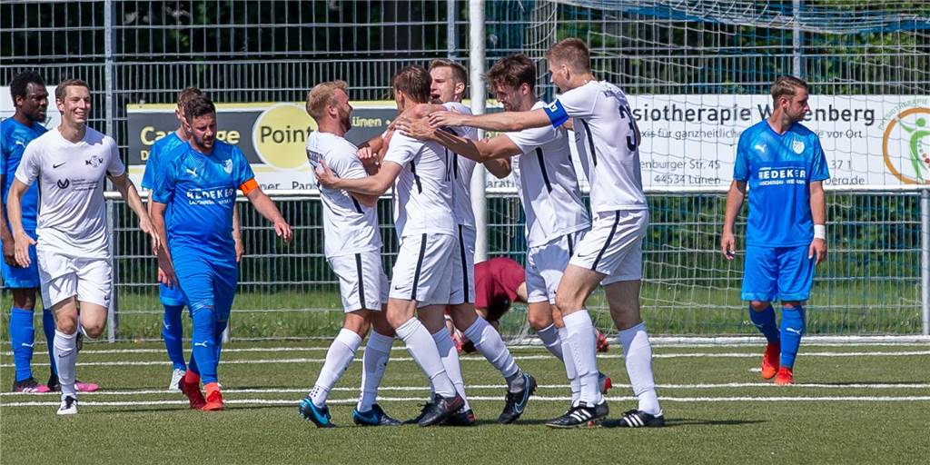 In der Wiederholung: Königsborner SV schießt sich gegen den Geisecker SV zur Tabellenführung Der Königsborner SV jagt aktuell noch den Spitzenreiter VfR Sölde. Im Match gegen den Geisecker SV will das KSV-Team wieder ausgiebig jubeln.