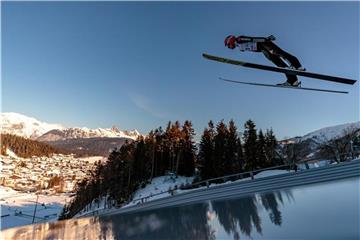 Der Kombinierer Fabian Rießle aus Deutschland springt in Seefeld. Foto: Expa/Jfk/APA