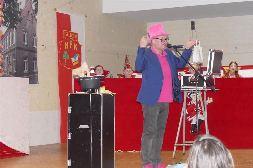 Der Komiker Michael W. beim KFK Kinderbüttnachmittag in Südlohn