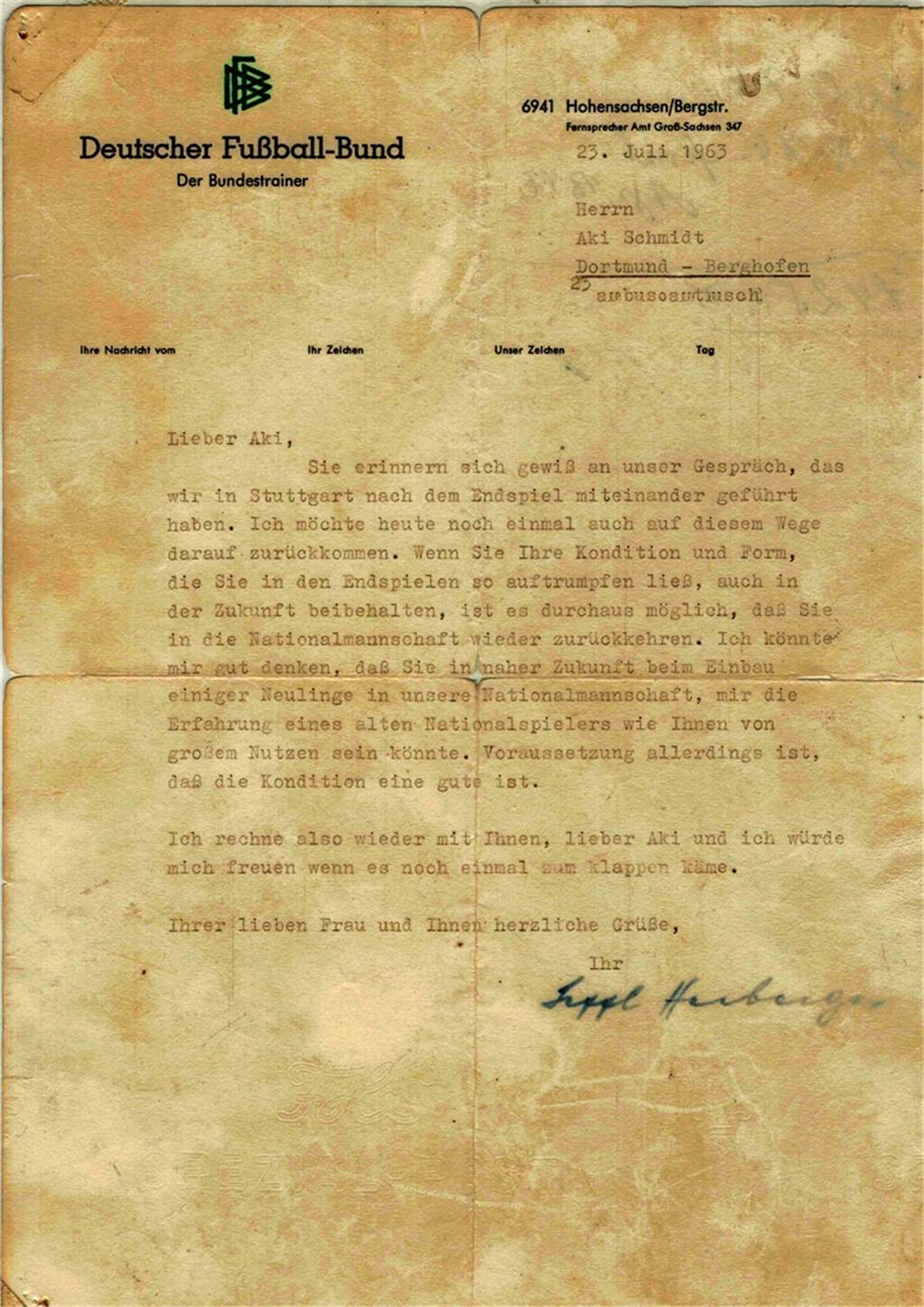 Brief von Sepp Herberger an BVB-Legende Aki Schmidt hängt seit Kurzem in Dortmunder Kneipe Der komplette Brief des Bundestrainers.