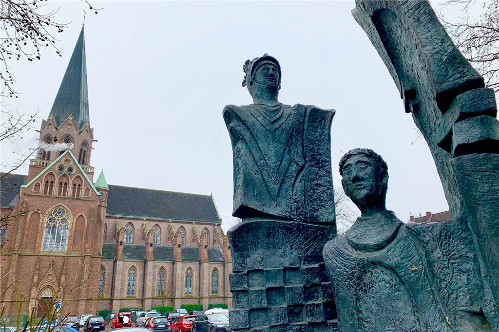 Stiftsforum: Am Phoenix-See verschwindet ein Stück Ruhrgebietsgeschichte Der Konrad steht auf der anderen Seite der Faßstraße.