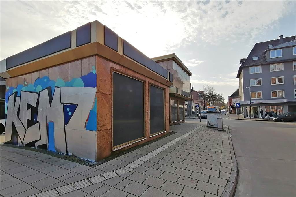 Musikschule eröffnet 2025 in der ehemaligen Diskothek „Töff Töff“ Ansicht des Gebäudes mit der Fassade zur Rigwinstraße aus nordwestlicher Richtung.