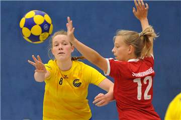 Der KV Adler Rauxel (gelbes Trikot) gewann in der ersten Runde gegen den Schweriner KC 2.
