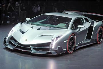 Der Lamborghini Veneno gehört zu den vom Rückruf betroffenenen Sportswagen. Foto: Uli Deck