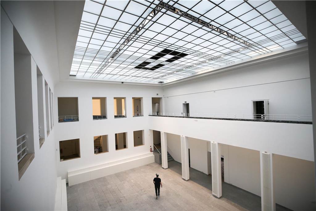 Kreuz-Grundschule: Berühmter Stadtbaurat lieferte die Pläne für Prachtbau Der Lichthof des Baukunstarchivs am Ostwall geht auf die Zeit Kullrichs zurück.