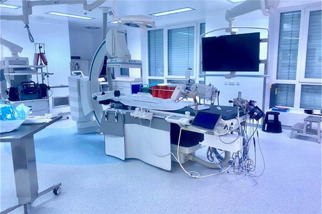 Herzoperation: : Die nächsten Krankenhäuser in der Umgebung Der Linkskatheter-Messplatz in der Kardiologie-Abteilung des St. Elisabeth-Krankenhaus soll ab 2026 Geschichte sein.