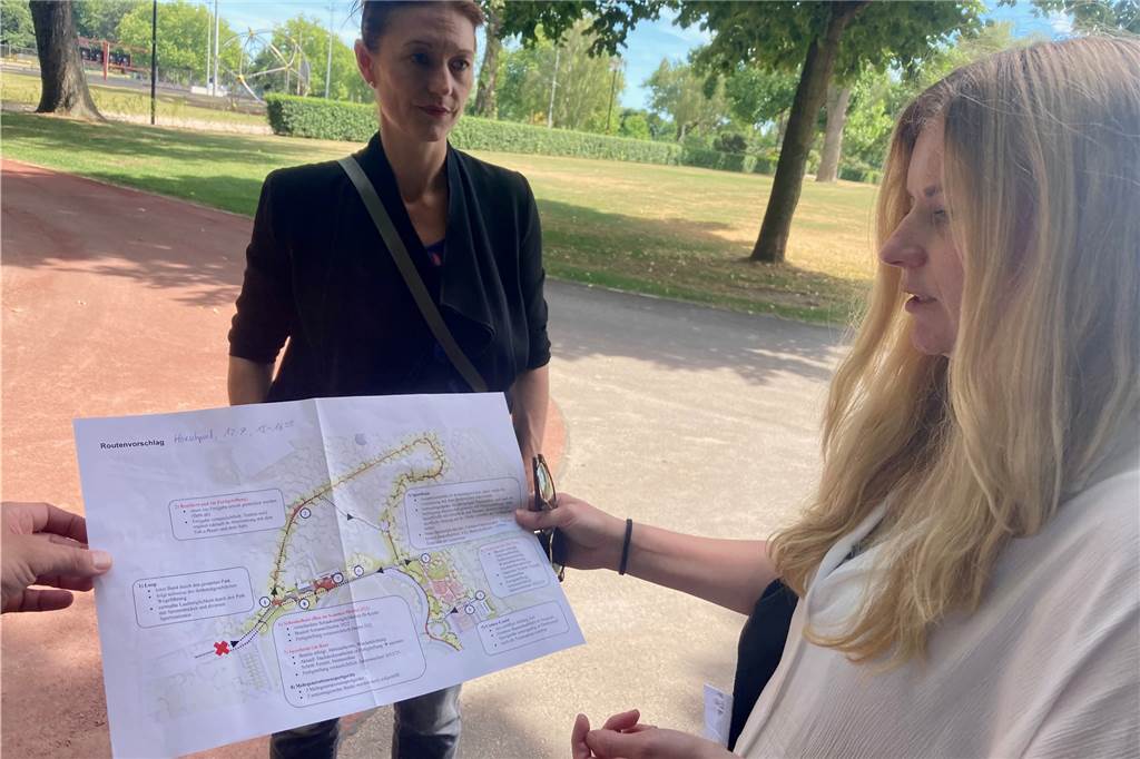 Fitnessstudio unter freiem Himmel: So sieht es jetzt im Hoeschpark aus Der "Loop" als Laufstrecke ist eine neue Attraktion im umgebauten Hoeschpark.
