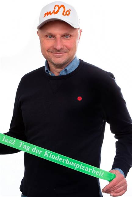Lüner Künstler versteigert besonderes Werke für einen guten Zweck Der Lüner Künstler Michael Nolte setzt sich für den Kinder- und Jugendhospizdienst ein.