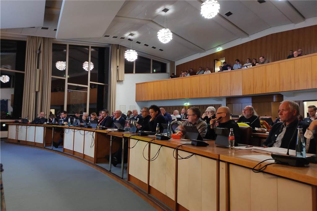 Verkleinerung des Stadtrats: So viele Mitglieder haben die Räte der Region Stadtrat Lünen während einer Sitzung