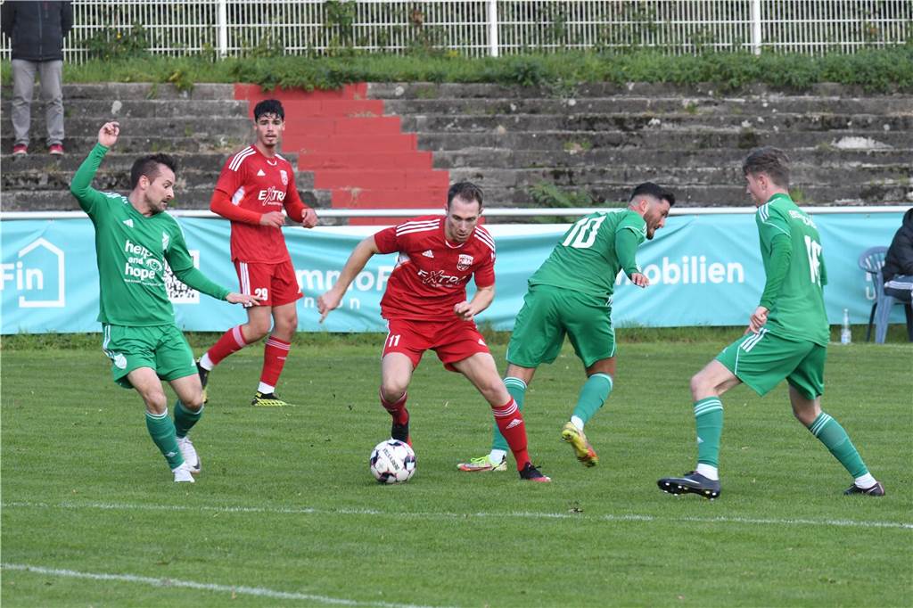 Der Lüner SV bleibt auch im sechsten Spiel in Serie ungeschlagen. Gegen den BSV Schüren gewann der LSV mit 3:1.