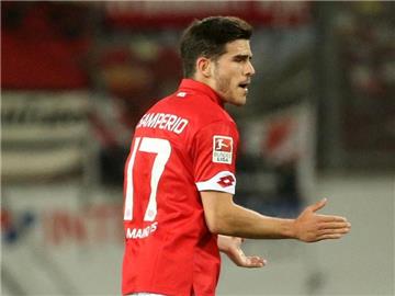 Der Mainzer Jairo Samperio wechselt nun doch nicht zu Hannover 96. Foto: Thomas Frey