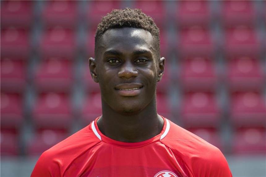 Ein Pokalspiel Sperre für Mainzer Moussa Niakhaté Der Mainzer Moussa Niakhaté wurde für ein Pokalspiel mit einer Sperre belegt. Foto: Andreas Arnold
