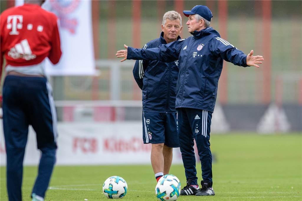 BVB-Kandidat Peter Hermann: Erste Klasse in der zweiten Reihe Der Mann im Hintergrund: Gemeinsam mit Jupp Heynckes (r.) feierte Peter Hermann seine größten Erfolge.