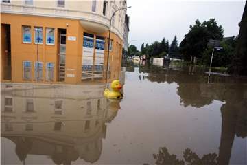 Der Martener „Bärenbruch“ am Abend nach dem Unwetter. An seinen tiefsten Stellen stand der Ort meterhoch unter Wasser.