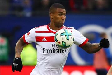 Der Mittelfeldspieler Walace wechselt zu Hannover 96. Foto: Christian Charisius