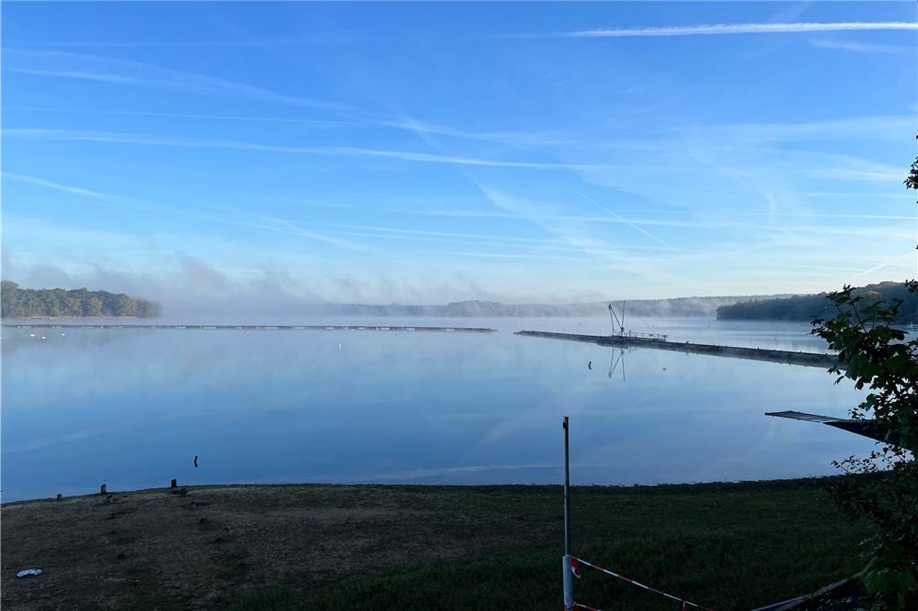 Goldener Oktober: Wir suchen die schönsten Herbstbilder aus Haltern! Der morgendliche Tau zieht über den Halterner Stausee.