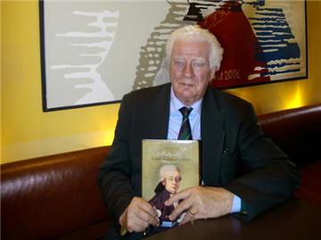 Der Mozartforscher Günther Bauer will herausgefunden haben, dass Mozart mehr Geld besaß, als bislang vermutet.