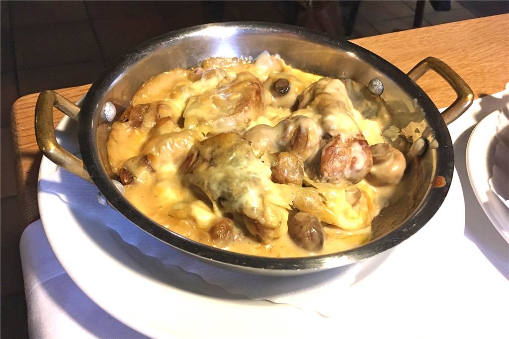 Das Restaurant Kloppendiek in Zwillbrock ist einen (Fahrrad-)Ausflug wert Der Münsterländer Filettopf war eine echte Kalorienbombe - aber sehr schmackhaft.