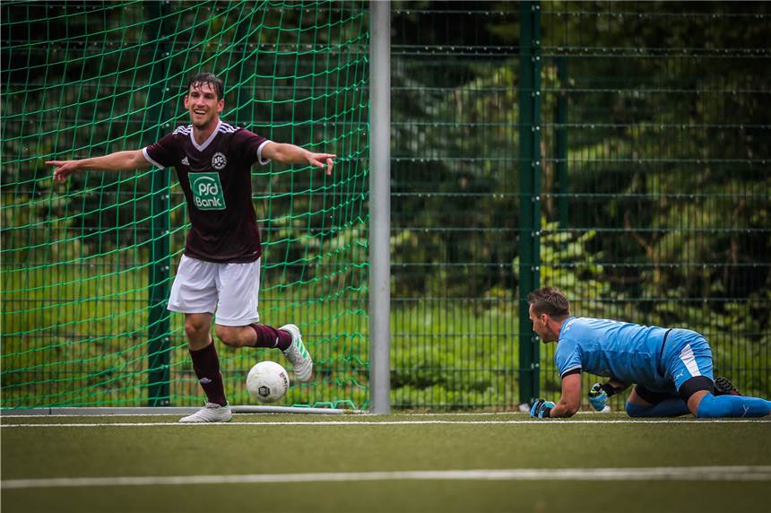Unsere Tippscheine für den kommenden Spieltag – welchen Schein würdet ihr abgeben? Der nächste Sieg für den ASC II und Spielertrainer Tim Schwarz ist für uns eine Bank.