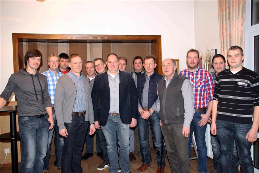 Landwirte machen Stunk in Sachen Tierheim Der neu gewählte und erweiterte Vorstand (v. l.): Hendrik Temminghoff, Andreas Werlemann, Stefan Wessling, Franz-Josef Rewer, Josef Schmäing-Temming, Hennink Lefert, Josef Lessing-Rudde, Johannes Kersting, Daniel Hemker-Thiemann, Josef Stilling, Andreas Kersting, Benedikt Hemker-Üpker, Markus Upgang Reimelt, Michael Kortbus. Es fehlt Rainer Marpert.