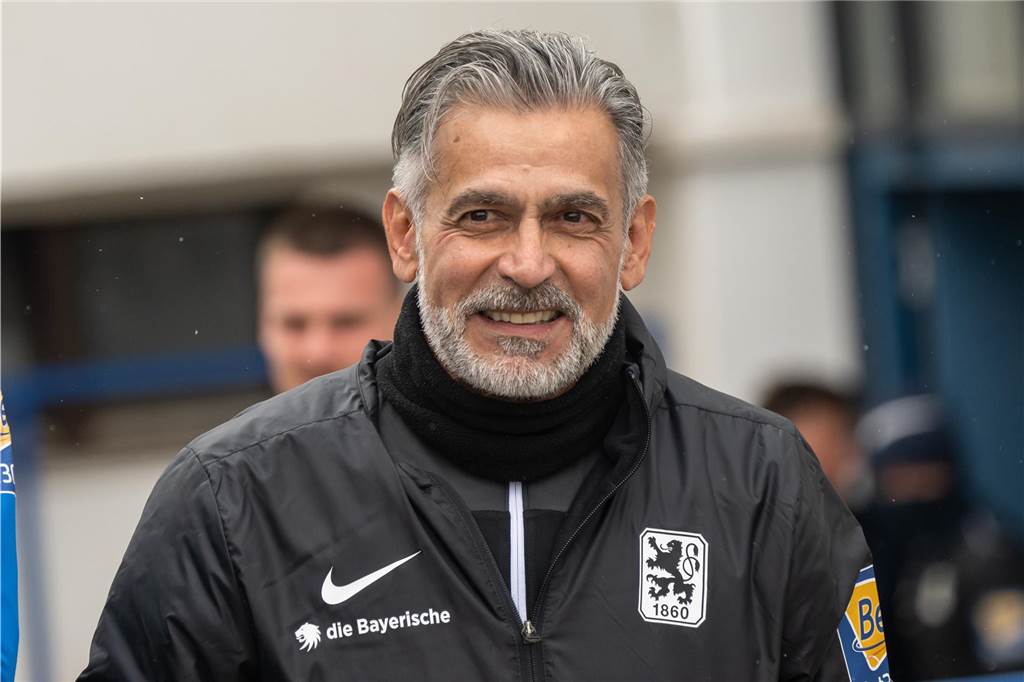 BVB-U23 zu Gast bei 1860 München : Njinmah wird deutlich: „Sonst sieht es wieder scheiße aus“ Maurizio Jacobacci blickt nach vorne.