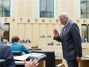Der neue Bundesratspräsident, Hessens Ministerpräsident Volker Bouffier. Foto: Rainer Jensen