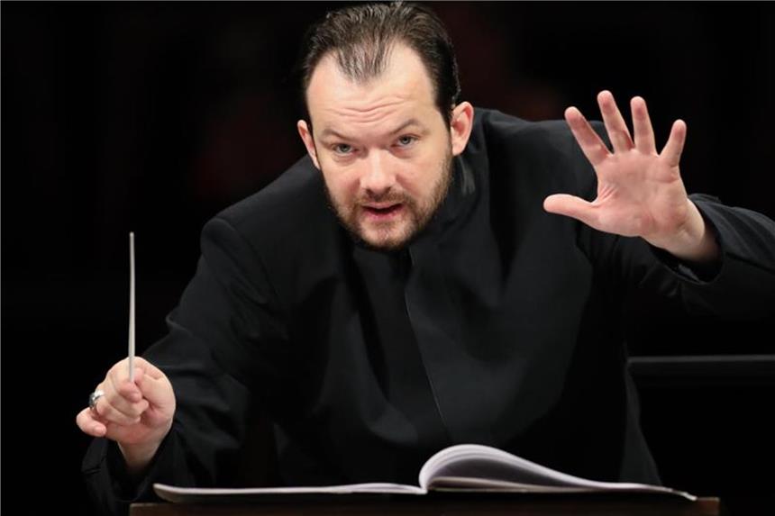 Andris Nelsons ist neuer Gewandhauskapellmeister Der neue Gewandhauskapellmeister Andris Nelsons bei eienr Probe. Foto: Jan Woitas