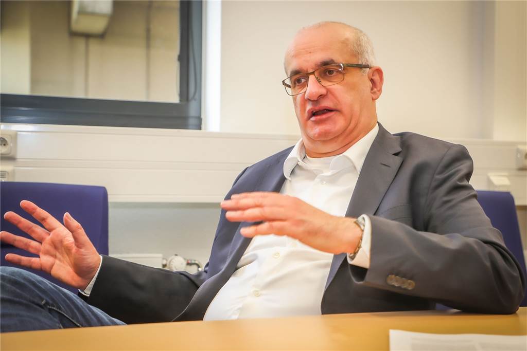 Neuer TU-Rektor im Interview: Die Raumnot an der Uni ist massiv Der neue TU-Rektor Prof. Manfred Bayer im Gespräch