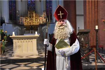 Der Nikolaus richtet sich mit einer besonderen Bitte an alle Halterner Kinder.