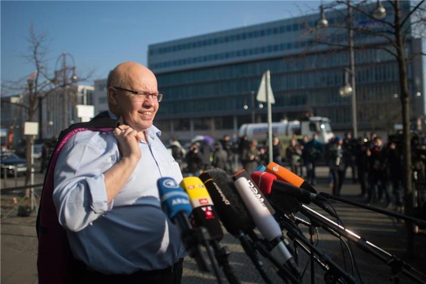Altmaier: Ost-Entwicklung ist ein Schwerpunkt als Minister „Der Osten hat in den vergangenen Jahren enorm aufgeholt, aber es geht immer noch zu langsam und in einigen Regionen gar nicht voran“, so der designierte Bundeswirtschaftsminister Peter Altmaier. Foto: Klaus-Dietmar Gabbert