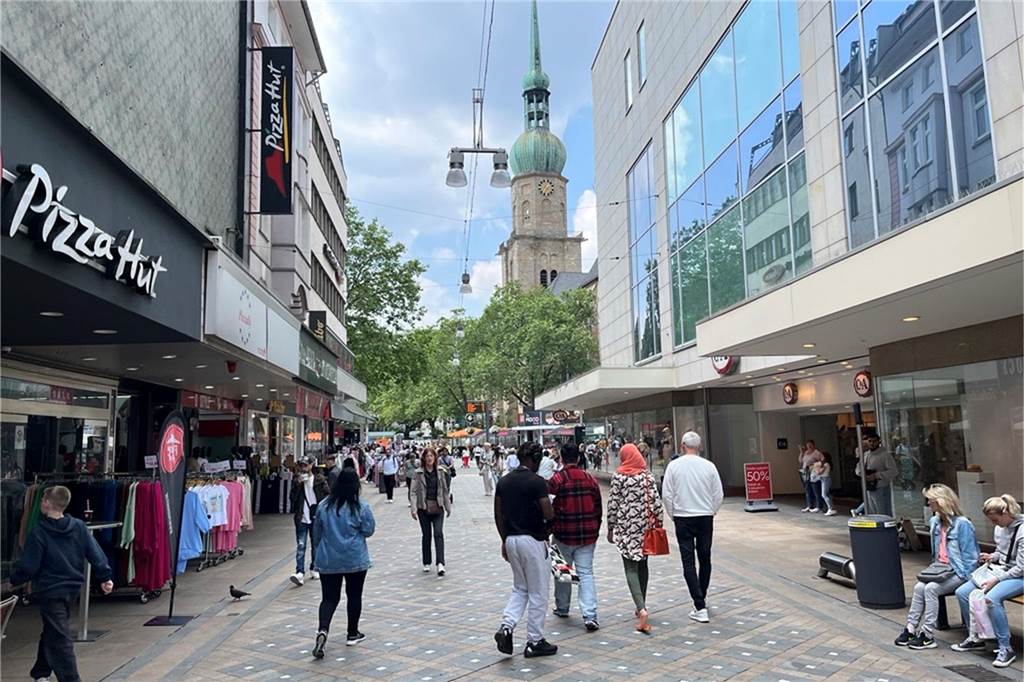 Nachfolger für Ulla Popken steht fest: EDG übernimmt Ladenlokal Der Ostenhellweg in Dortmund ist stetig im Wandel.