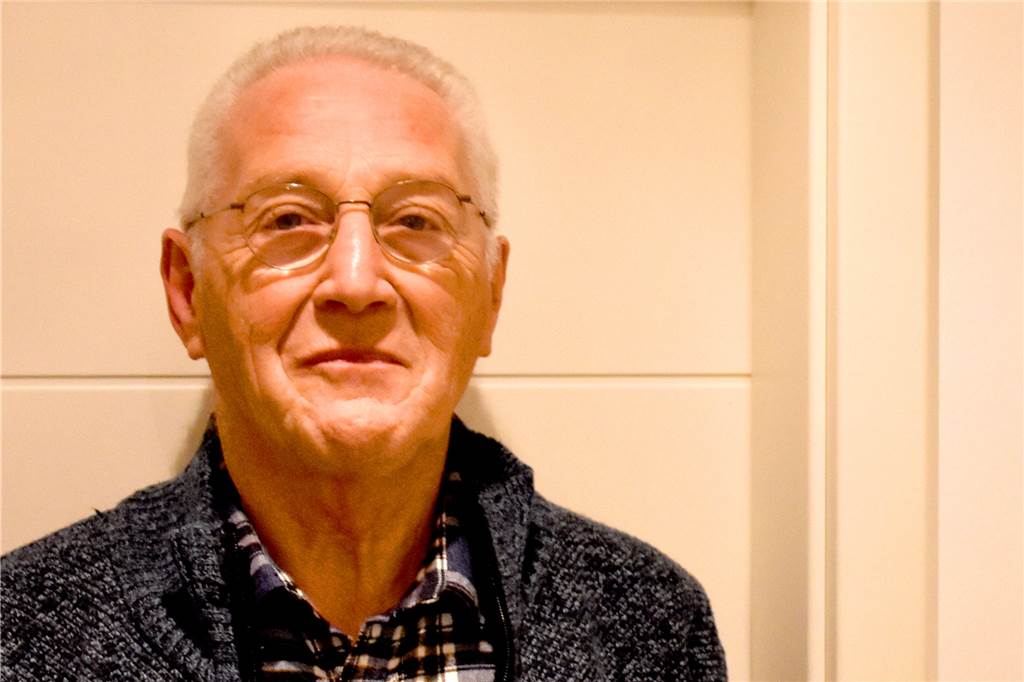 Goldener Meisterbrief: Bäcker Bernd Busch (74) ist froh, dass seine Kinder etwas anderes machen Der Ottensteiner Bäckermeister Bernd Busch (74) erinnert sich gern an seine Lehrjahre. Die Berufswahl hat er nie bereut, auch wenn es viel und harte Arbeit gewesen sei und er auf Vieles verzichten musste.