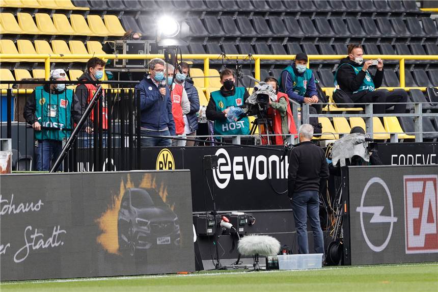 TV-Quoten sinken: Darum schauen weniger Fans die Spiele des BVB Der Pay-TV-Sender Sky freute sich während der Corona-Zeit über einen Zuschauer-Zuwachs von drei Prozent.