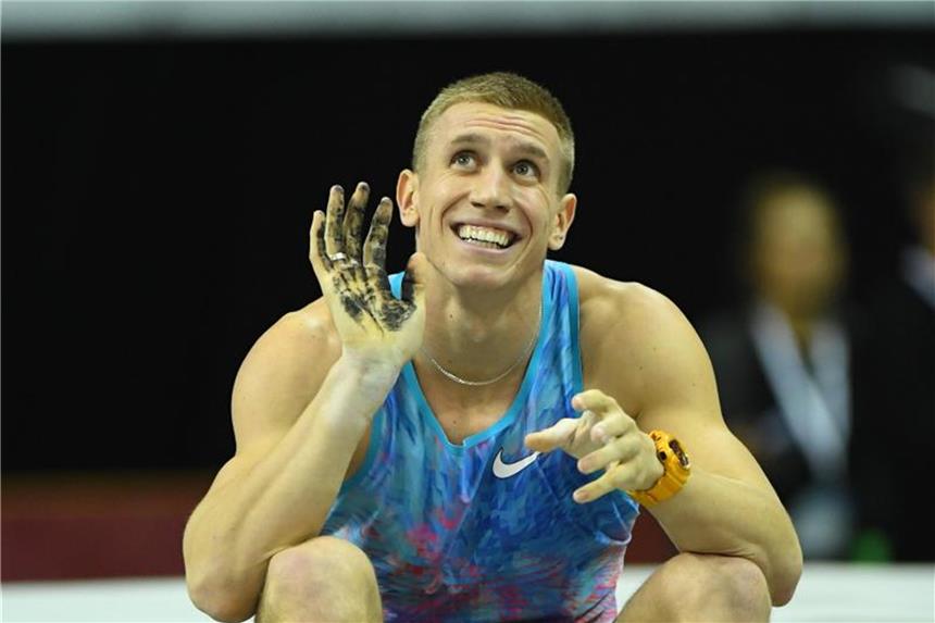 Lisek siegt in Cottbus - Jungfleisch wird Dritte Der Pole Piotr Lisek hat den Stabhochsprung beim Meeting in Cottbus gewonnen. Foto: Soeren Stache