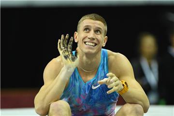 Der Pole Piotr Lisek hat den Stabhochsprung beim Meeting in Cottbus gewonnen. Foto: Soeren Stache