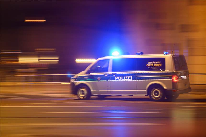 Fahrt mit gestohlenen SUVs aus Dortmund fand ein kurioses Ende auf der A2 Der Polizei gingen drei Autodiebe ins Netz.