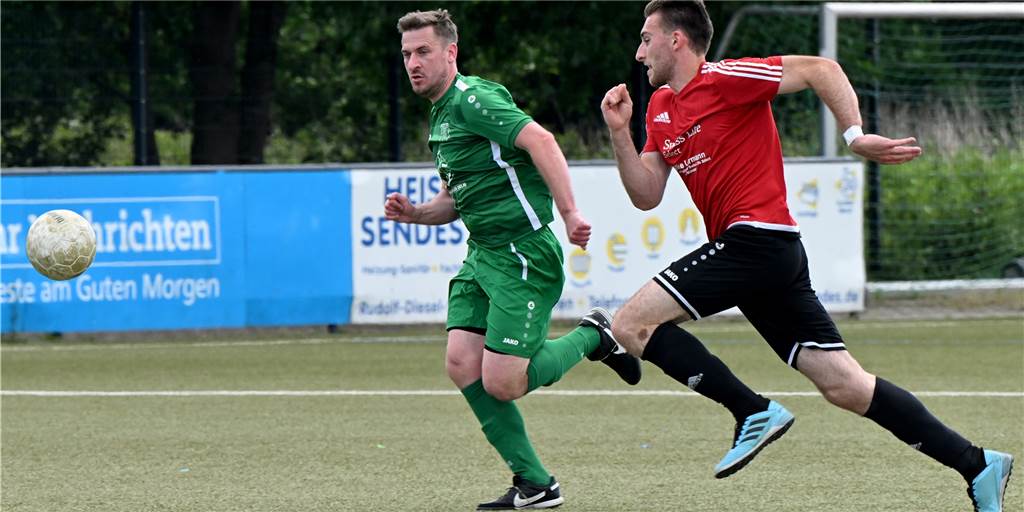 Viele Bilder: GS Cappenberg rettet sich in die Relegation, PSV Bork verpasst knapp den Aufstieg Der PSV Bork gewann mit Maik Küchler (l.) zwar sein Spiel gegen Meister GS Cappenberg II mit Tim Augustin (r.), verpasste trotzdem knapp den Aufstieg.