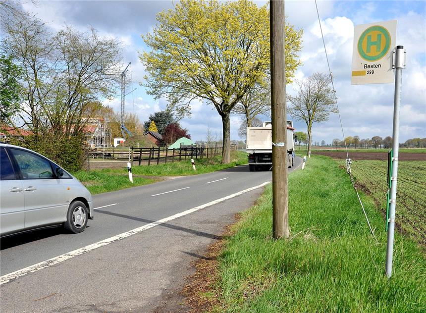 Alternativ-Route für Radweg geplant Der Radweg von Kirchhellen nach Gahlen soll ab der Bushaltestelle in Besten nach links in einen Privatweg geführt werden. Zudem ist eine Querungshilfe für die Bushaltestelle in Planung.