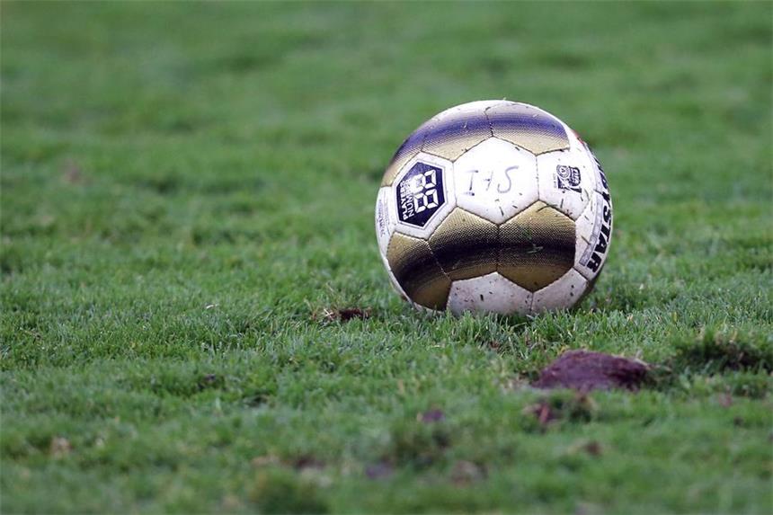 BVB-II-Gastspiel in Siegen erst am 8. März Der Rasen im Siegener Leimbachstadion ist erneut unbespielbar.