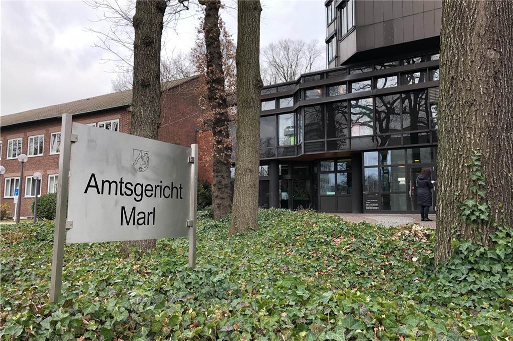 Unendliche Geschichte: Raserprozess wird doch nicht eingestellt Eingang zum Amtsgericht Marl.