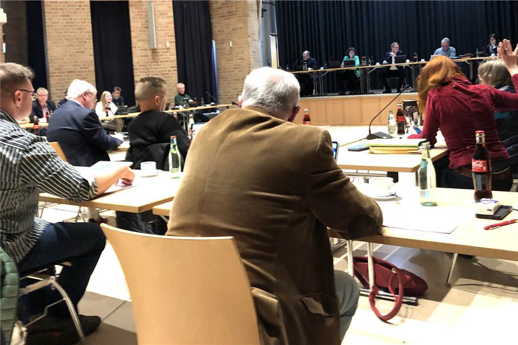 Haushaltslose Zeit vorbei: Kreis mahnt Hausaufgaben der Politik an Der Rat der Stadt Selm hatte den Haushalt 2023 spät, nämlich am 23. März, verabschiedet.